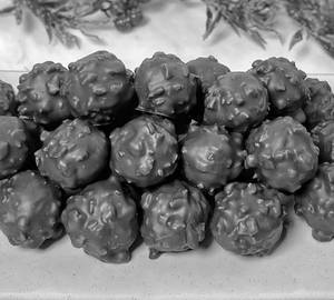 Chocolates Box {8Pcs}