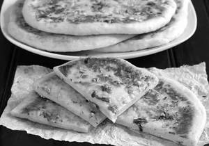 Cheese Garlic Naan
