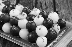 White and Black Mixed Rasbhari