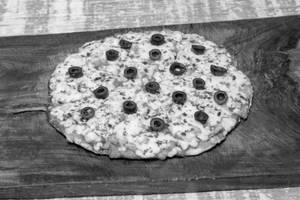 Black Olives + Cheese [Regular]