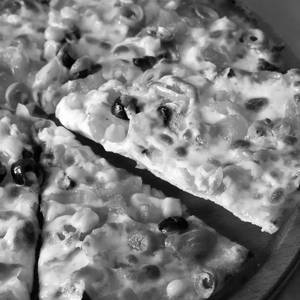 Corn With Cheese Pizza (Medium)