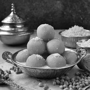 Besan Laddu