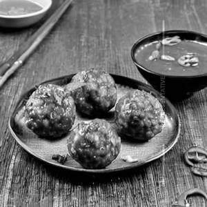 Veg Balls in Hot Garlic Sauce