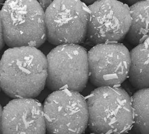 Desi Ghee Motichoor Laddoo {250Gm}