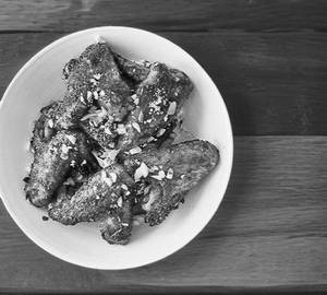 Schezwan wings [5 pieces]