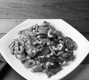 Pork schezwan        [gravy]    [8pieces]