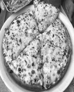 Double Cheese Margherita Pizza