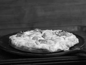 Makhni Paneer Pizza