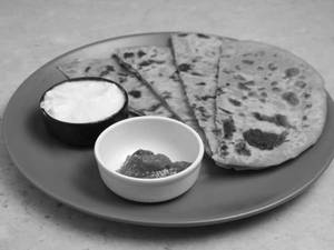 Tawa Aloo Paratha