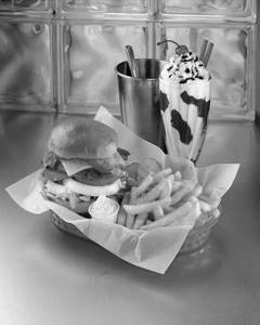 Fast Snacks Combo 1 Zumbo Burger + Fries + 250ml Coldrink