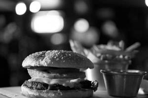 Paneer Tikka Burger