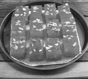 Badam Halwa {250Gm}