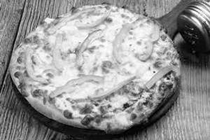 Fresh capsicum mania pizza