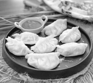 Veg Momos (10 Ps)