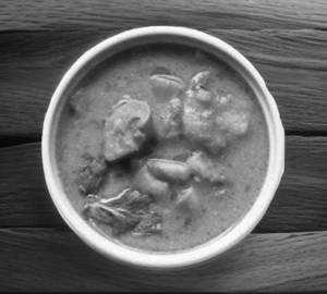 Chicken with mushroom     [gravy]    [8 pieces]