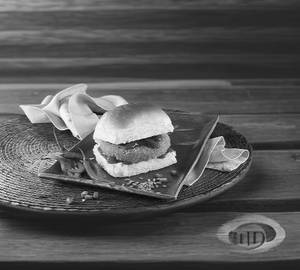 Crispy vada pav