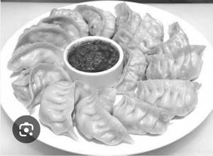 CHICKEN CHEESE MOMOS