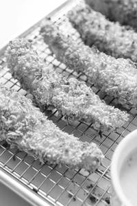 CHICKEN STRIPS 3PCS