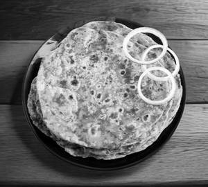 Palak Paratha 1 Pc