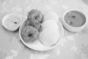 Idli vada combo