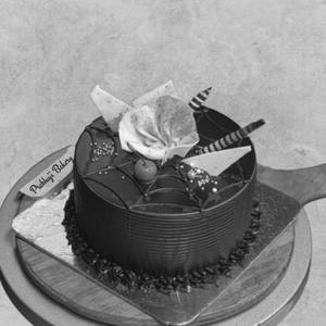 Dark Chocolate Cake (eggless)