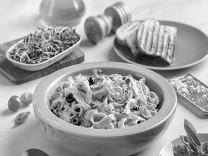 Alfredo Pasta (white Sauce)