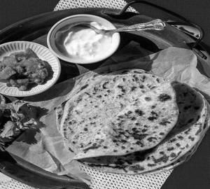 Aloo Paratha + Dahi  (2pcs)
