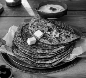 Palak Paratha with Sabji