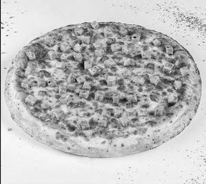Onion And Paneer Pizza [8 inches]