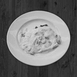 Creamy garlic mushroom on toast
