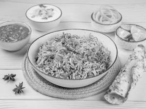 Spicy Hyderabadi Biryani (750 Ml)