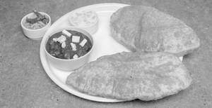 Chole Poori 3pc
