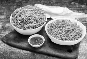 Chicken Crisp Schezwan Noodles