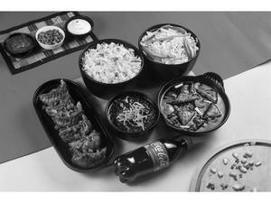 Chinese Family Combo [Veg] [Serves 2-3]