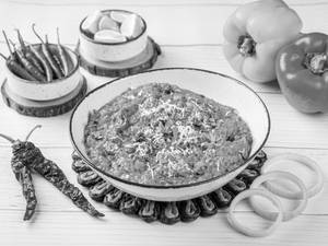 Paneer Maratha (750 Ml)