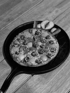 Spicy Paneer Pizza