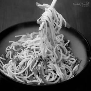 Veg Hakka Noodles