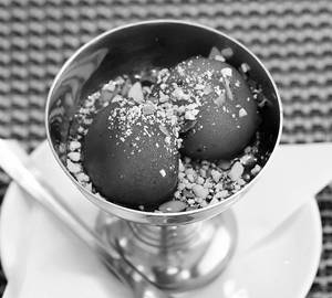Hot Gulab Jamun
