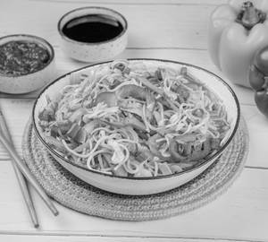 Veg Noodles (1000 Ml)