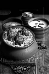 Chicken Hyderabadi Dum Matka Biryani
