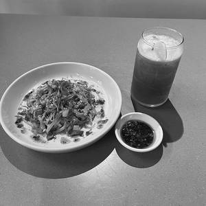 Dan Dan Noods. + Lemon Iced Tea