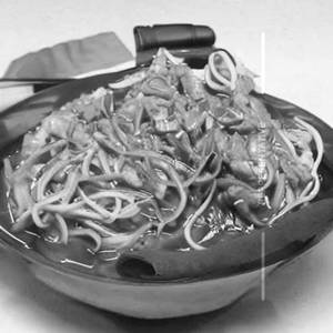 Chicken Noodles In Schezwan Sauce