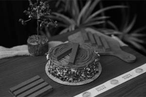 Kit Kat Cake