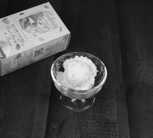 Kesar Pista Ice Cream ( Scoop )