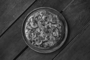 Classic Treat Pizza