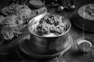 Chicken Reshmi Tikka Masala