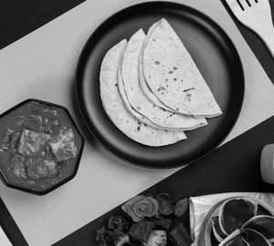 Kadhai Paneer & 3 Roti