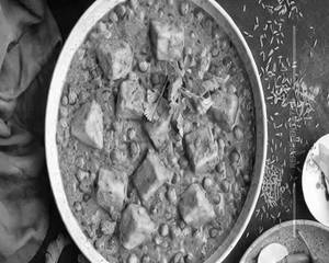 Matar Paneer