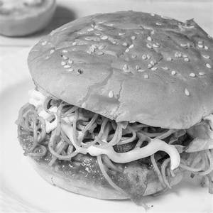Veg Nachos Burger 
