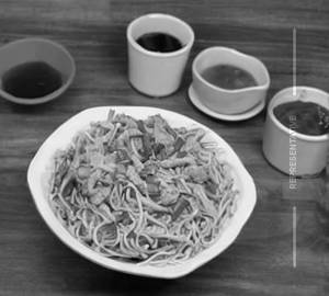 Chicken Hakka  Noodles